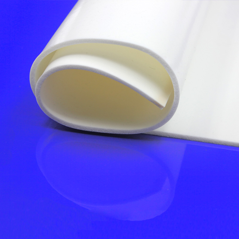 硅膠加熱片的優(yōu)點和缺點